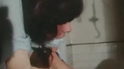 เจี๊ยบผมบลอนด์ได้ หลุด วีดีโอ คอ ล asshole จากชายผิวดำ